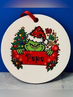 Grinch Holding Papa Banner Multicolor Round Wooden Christmas Ornament New